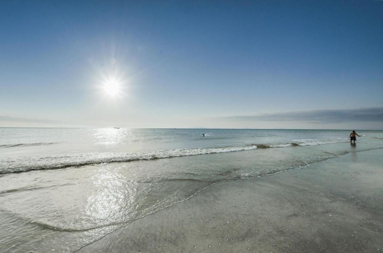 Gorgeous 3 Bedroom Condo In The Perfect Locationseaoats302 St. Pete Beach Exterior foto